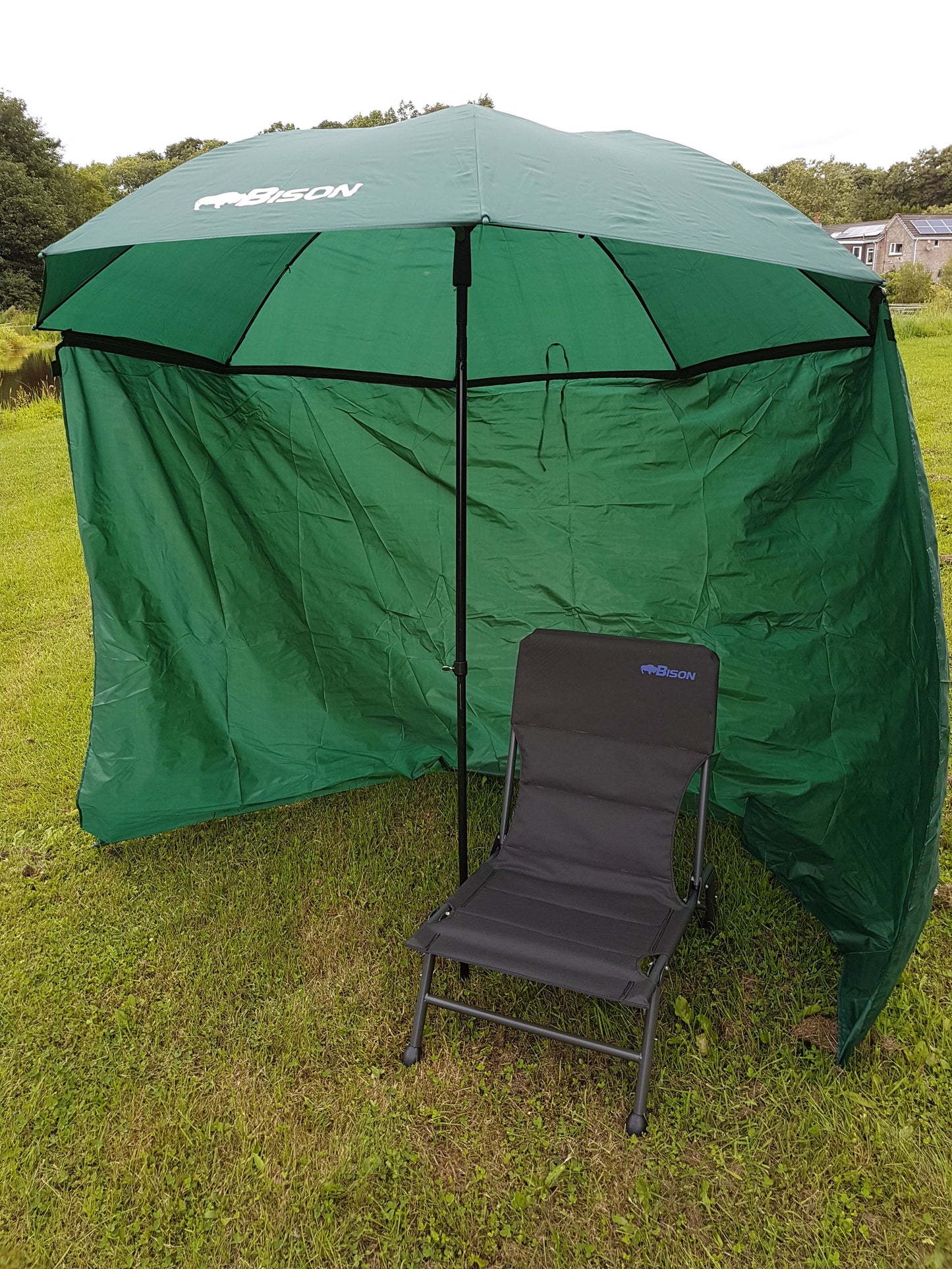 BISON 1.8m TOP TILT UMBRELLA BROLLY SHELTER WITH  SIDES & CARP CHAIR