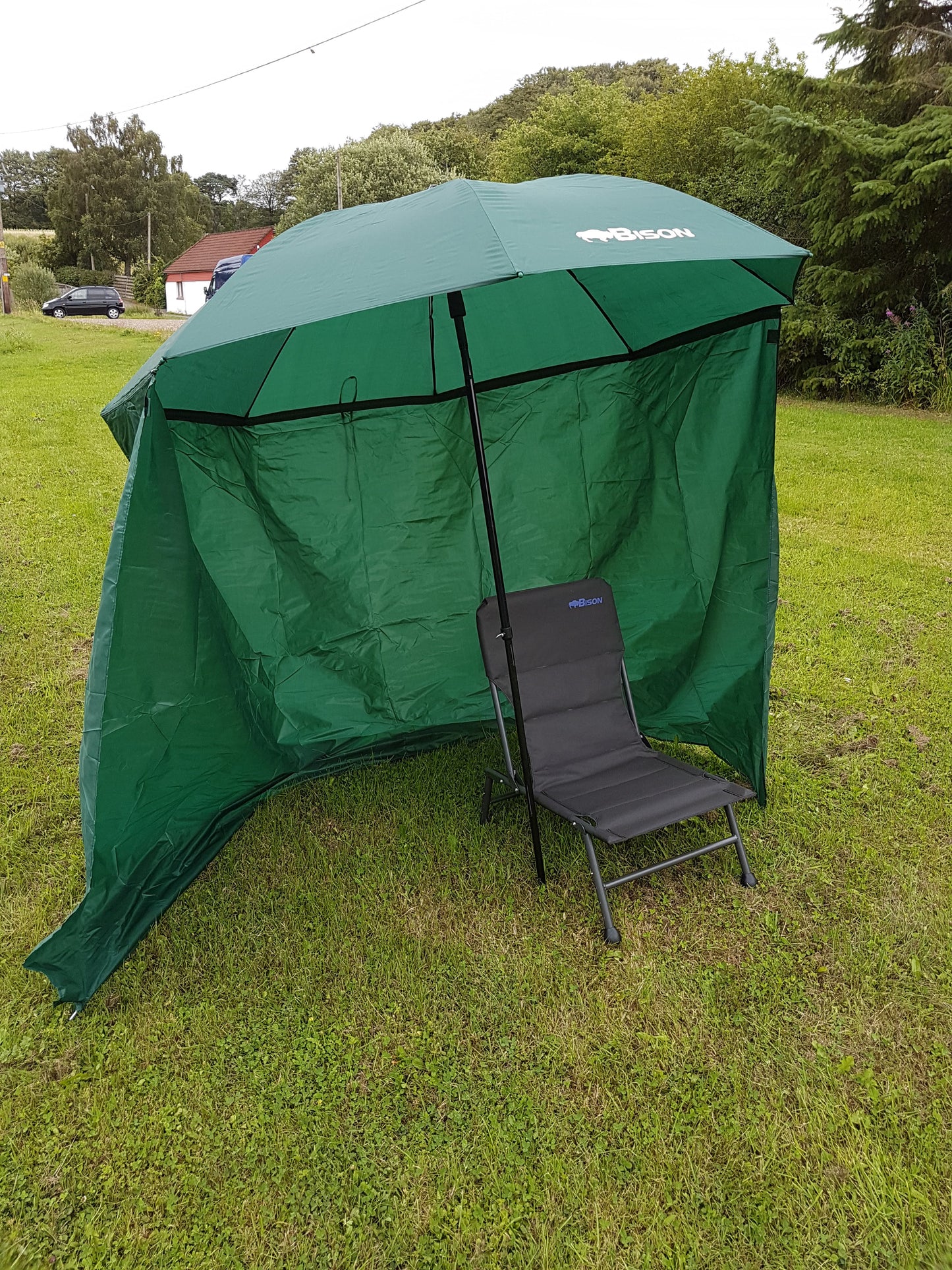 BISON 1.8m TOP TILT UMBRELLA BROLLY SHELTER WITH  SIDES & CARP CHAIR