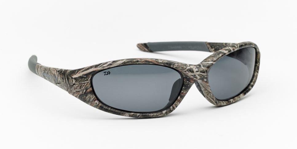 New Daiwa Infinity Camo Polarized Sunglasses - Case & Lanyard - Choice of Styles