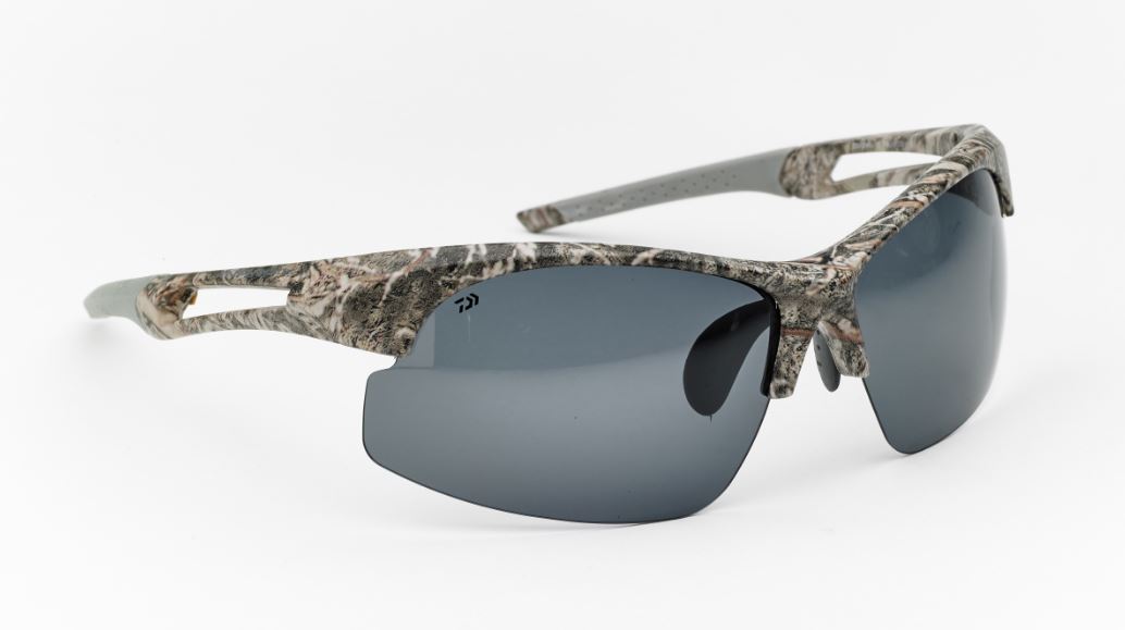 New Daiwa Infinity Camo Polarized Sunglasses - Case & Lanyard - Choice of Styles