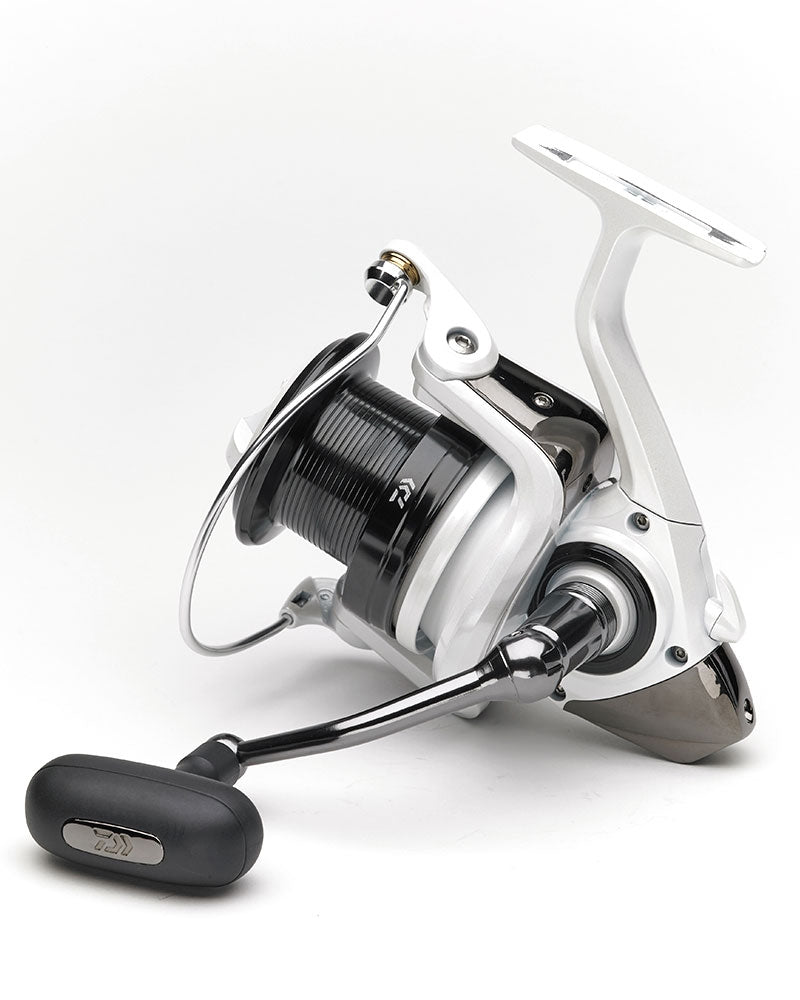 New Daiwa Shorecast 25A Bass / Surf Fishing Reel Model No. SC25A